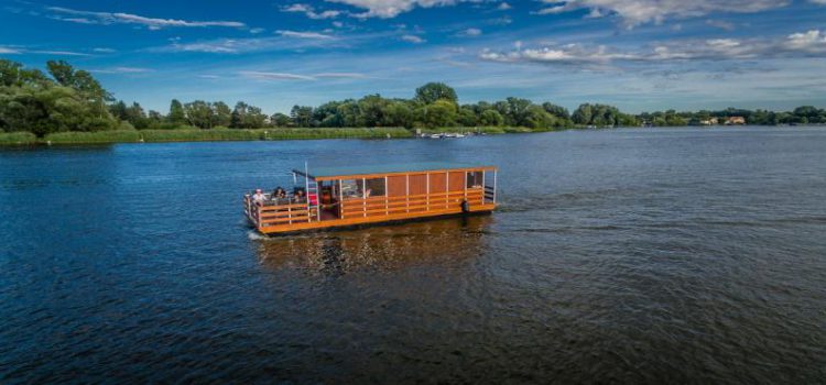 Den Beetzsee auf einem Hausboot erkunden