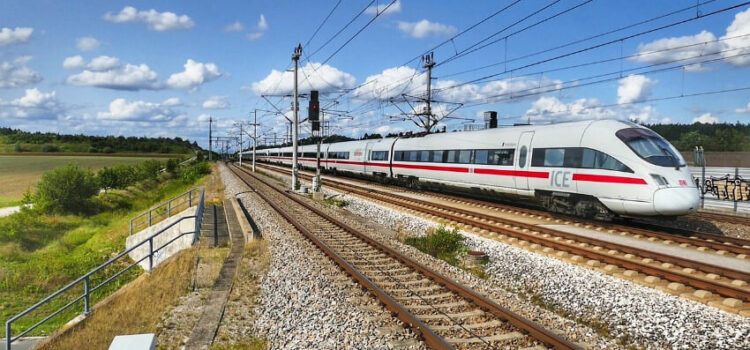 Tipps für eine günstige Fahrt zum Flughafen