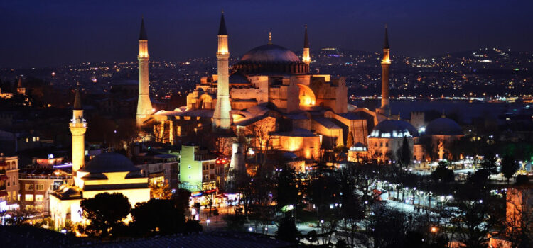 Istanbul entdecken: Ein außergewöhnlicher Kurztrip zwischen Orient und Moderne Istanbul entdecken: Ein außergewöhnlicher Kurztrip zwischen Orient und Moderne